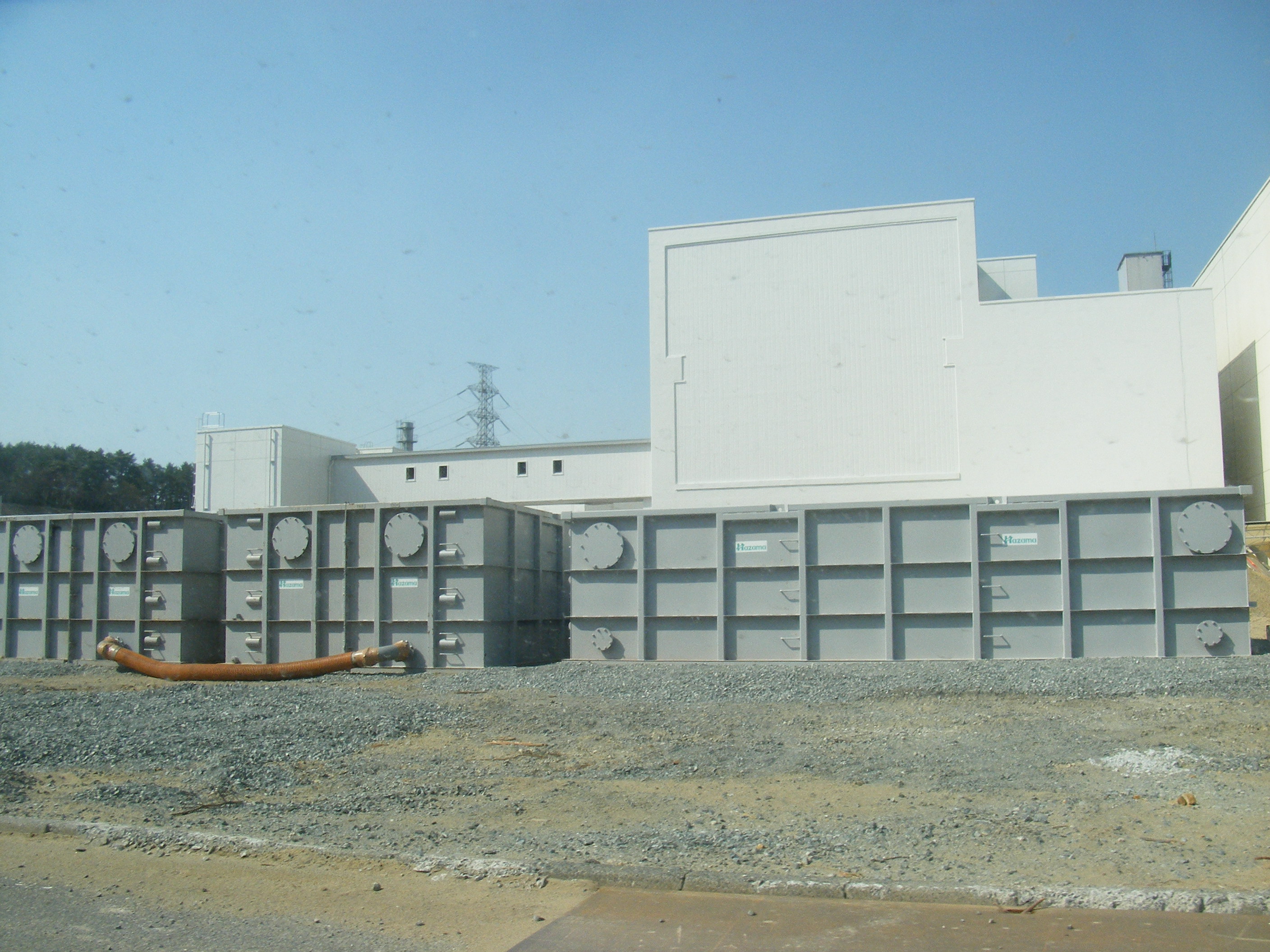 福島第一原子力発電所仮設貯蔵タンク設置状況