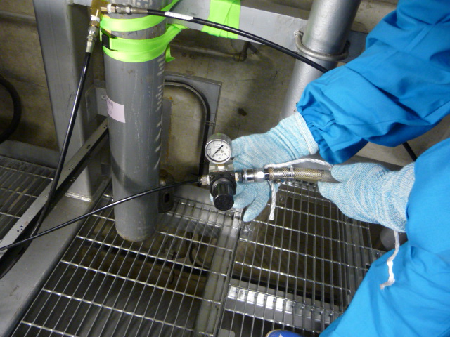 Installing a back up nitrogen gas cylinder to drive valves (Unit 3) 1