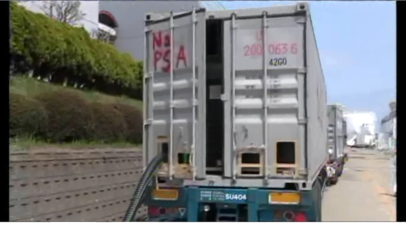 窒素供給装置を搭載するトラック
