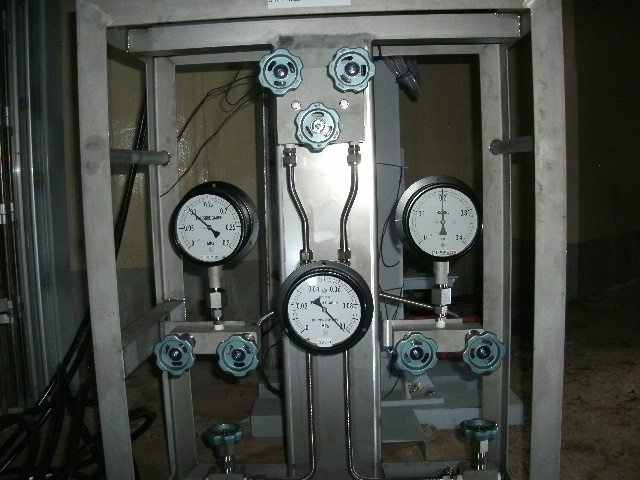 仮設原子炉圧力計設置状況 