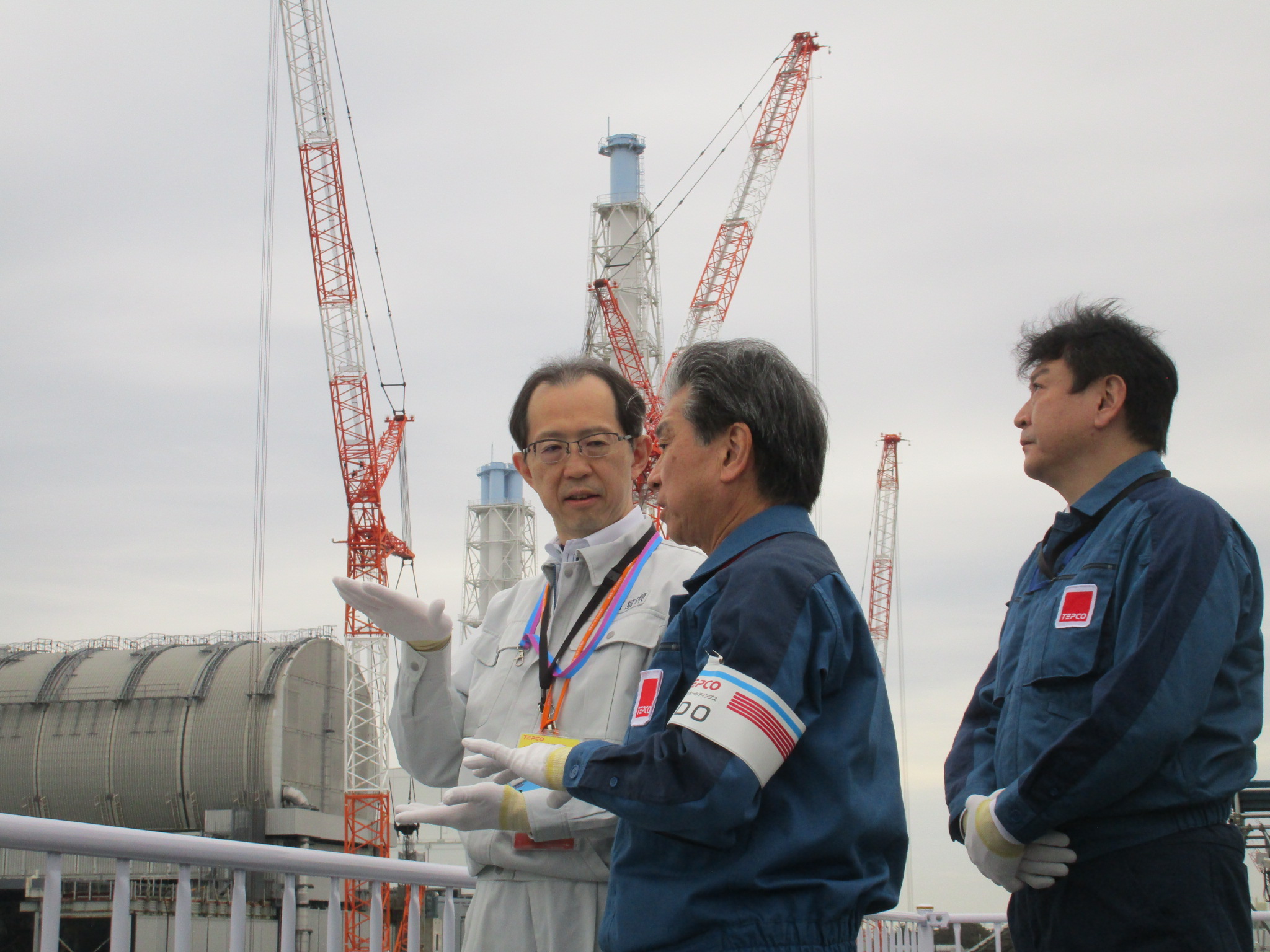 Governor of Fukushima Pref., Mr. Uchibori, visits the Fukushima Daiichi Nuclear Power Station