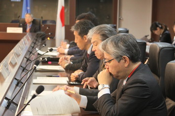 At the opening session of the review （on October 24） (2)
