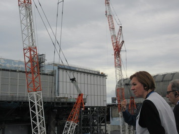 Viewing decommissioning efforts from high ground on Units 1~4 side