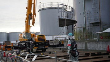 J8エリアタンクから撤去した天蓋（撮影日時：2026年1月20日）